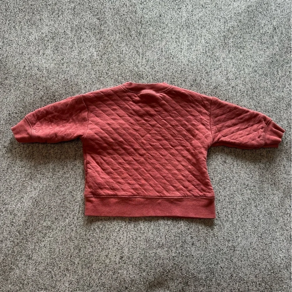 🌟3/$20🌟 Carter’s Just One You Quilted Sweatshirt Top Size 6M
